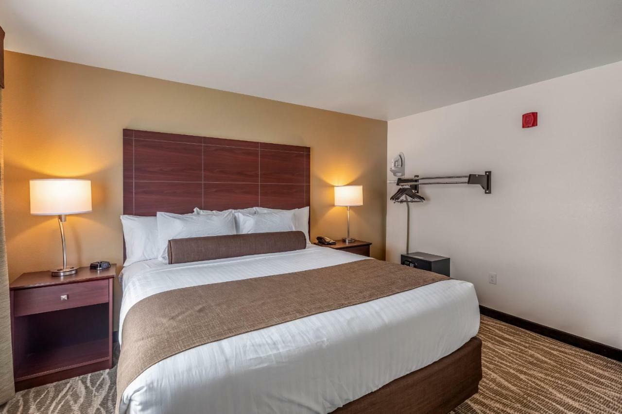 Cobblestone Inn & Suites Fairfield Bay Екстериор снимка